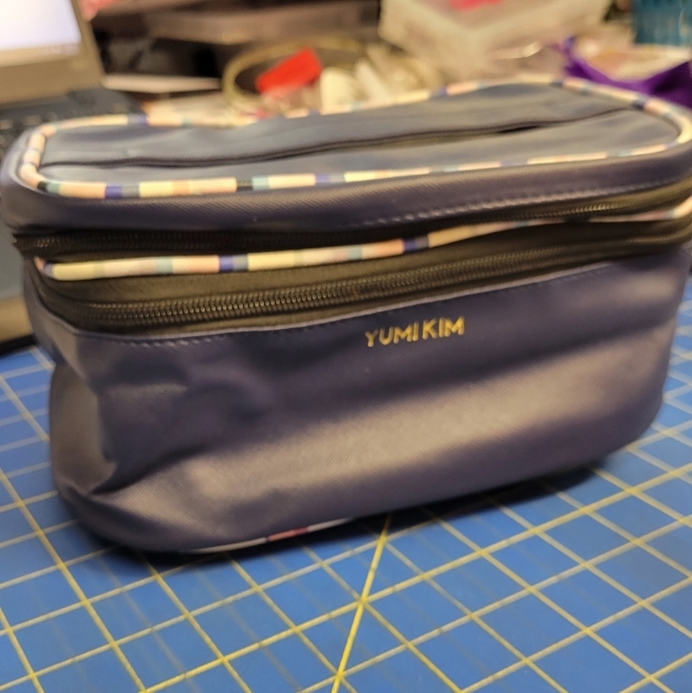 2 Layer Zip Closure Blue Cosmetic Tolietry Travel 10" x 6" x 6" Bag